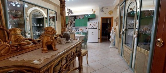 Apartamento de 3 habitaciónes en Foggia, Italy No. 265700 3