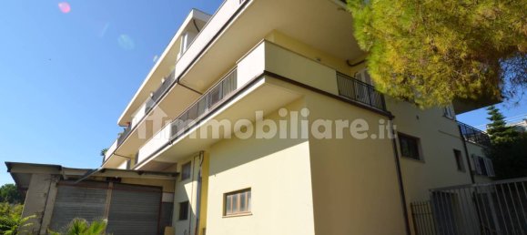 3 rooms Commercial property in San Benedetto del Tronto, Italy No. 202188 12