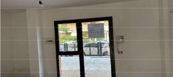 2-salle Appartement à Palermo, Italy No. 44597 5