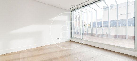 5 غرف نوم تاون هاوس في Madrid, Spain رقم 28821 19