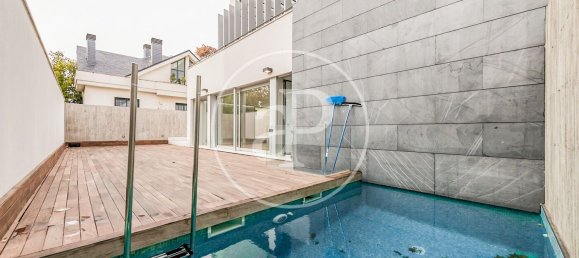 5 غرف نوم تاون هاوس في Madrid, Spain رقم 28821 15