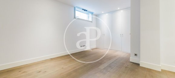 5 غرف نوم تاون هاوس في Madrid, Spain رقم 28821 9