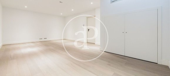 5 غرف نوم تاون هاوس في Madrid, Spain رقم 28821 21