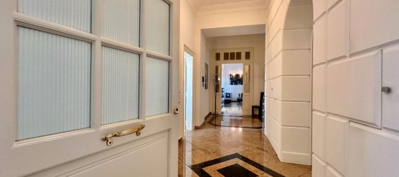 Квартира с 2 спальнями в Meerbusch, Германия № 290785 4