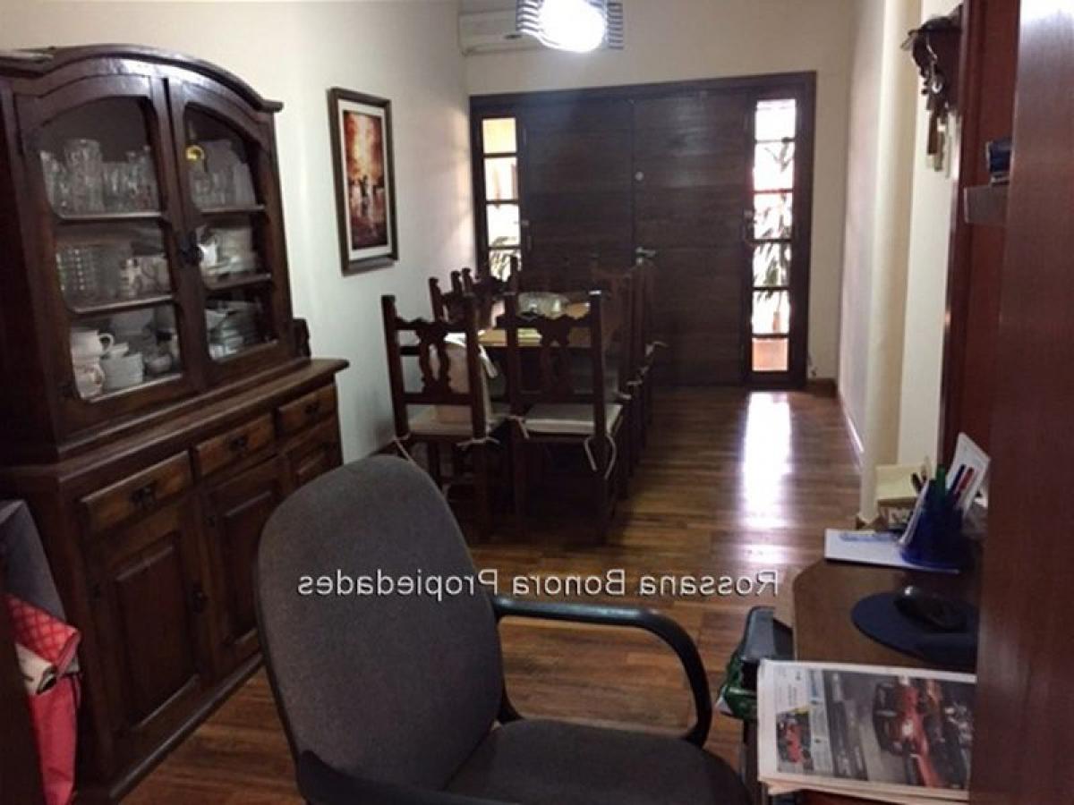 3 غرف نوم منزل في Montevideo, Uruguay رقم 1069