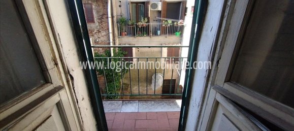 Villa de 9 divisões em Chiusi, Italy N.º 75637 10