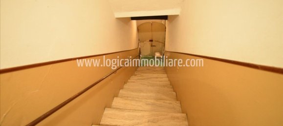 Villa de 9 divisões em Chiusi, Italy N.º 75637 21