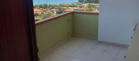 3 rooms Apartment in Messina, Italy No. 48369 14