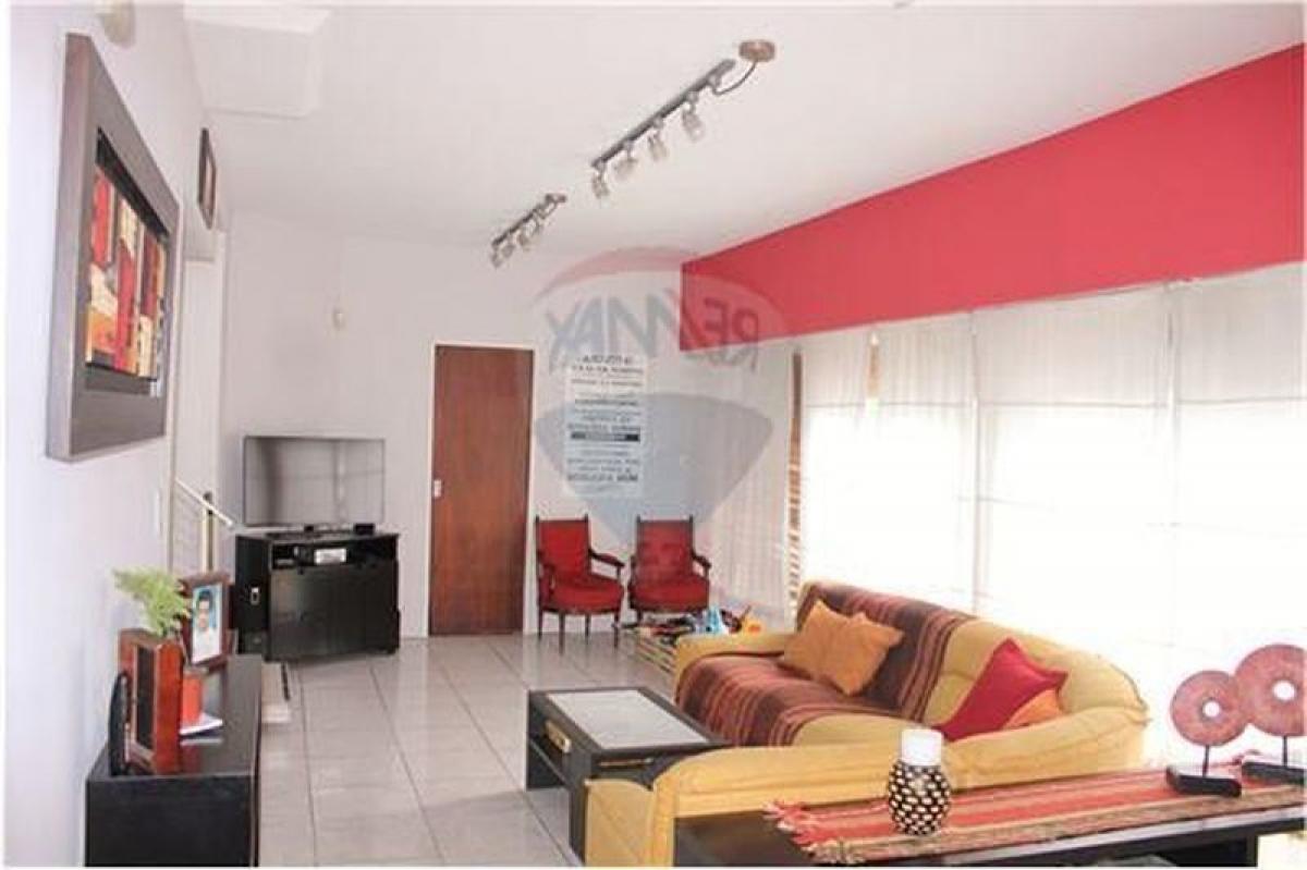 3 bedrooms House in Buenos Aires, Argentina No. 87561