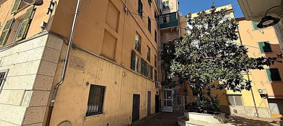 3 rooms Apartment in Vado Ligure, Italy No. 310007 24