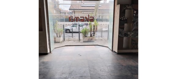 120m² Commercial property in Rome, Italy No. 52033 4