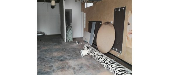 120m² Commercial property in Rome, Italy No. 52033 8