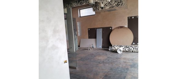 120m² Commercial property in Rome, Italy No. 52033 9