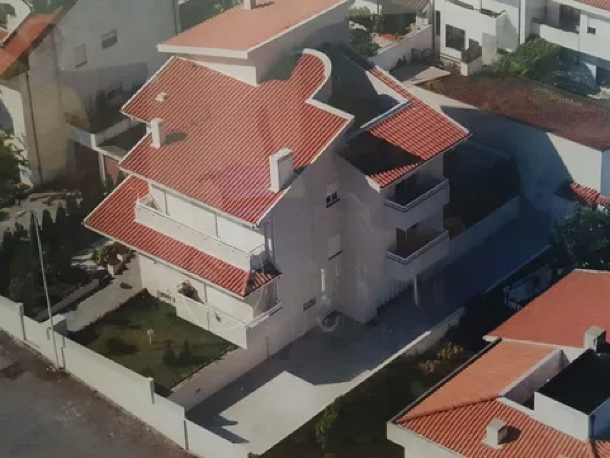 5 bedrooms House in Vila Nova de Gaia, Portugal No. 2774