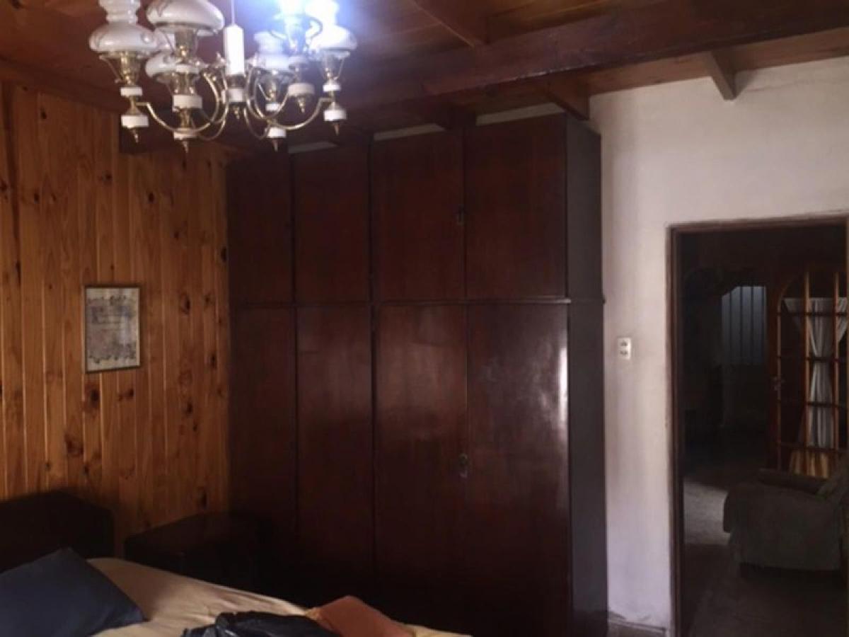 2 bedrooms House in Lomas de Zamora, Argentina No. 8178