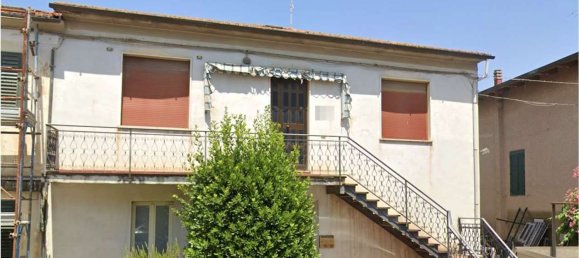 78m² Commercial property in Pistoia, Italy No. 295653 3