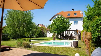 7 rooms House in Vienna, Austria No. 243131