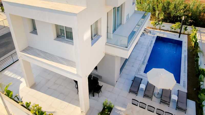 Вилла с 4 спальнями в Айя Напа, Кипр № 67305