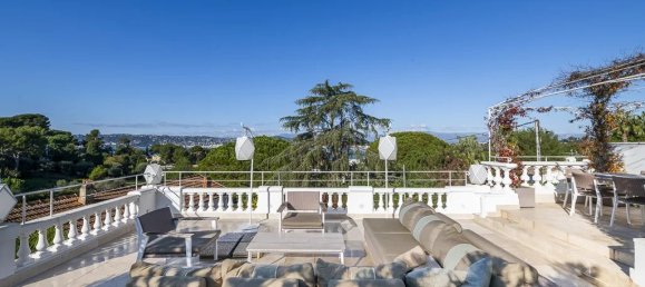 4 bedrooms Villa in Antibes, France No. 2046 9