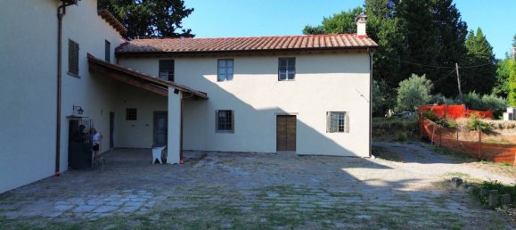 5 bedrooms House in Scandicci, Italy No. 324422 10