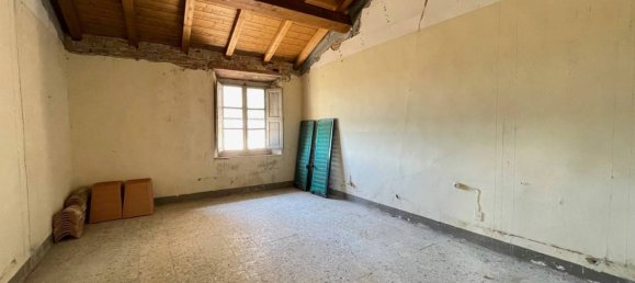 5 bedrooms House in Scandicci, Italy No. 324422 2