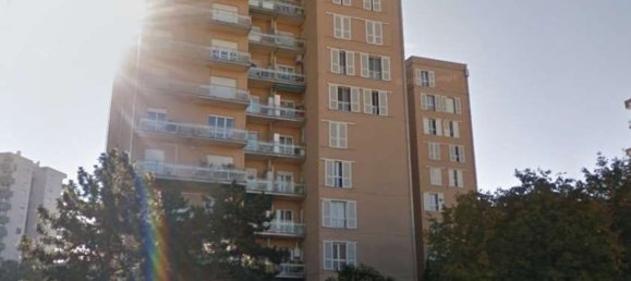 2-salle Appartement à Sesto San Giovanni, Italy No. 96938 5