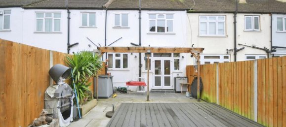 3 bedrooms House in Thornton Heath, United Kingdom No. 11600 16