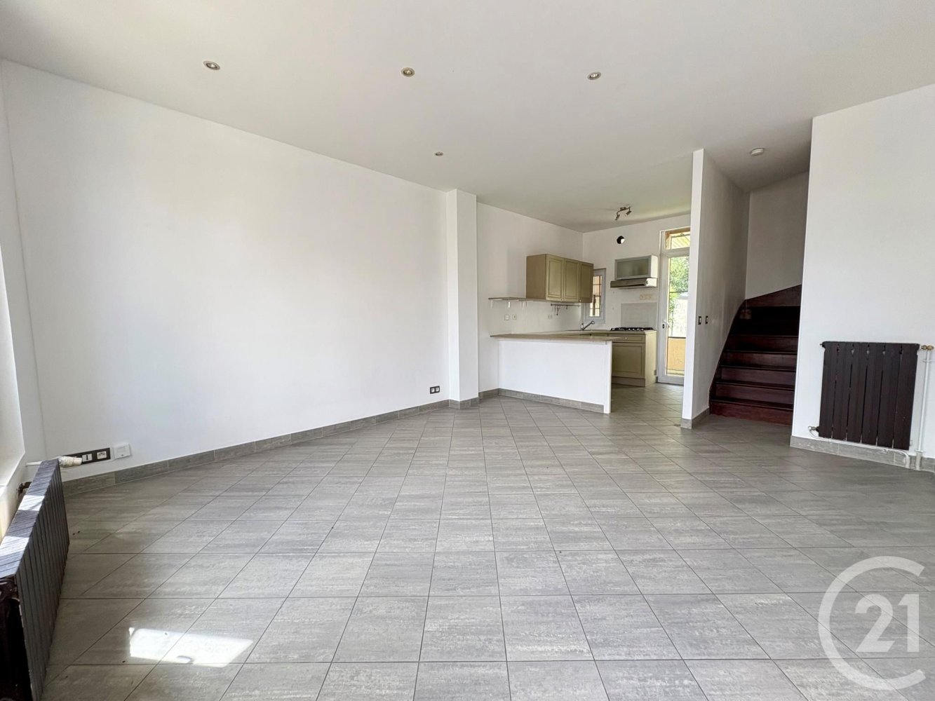 3 bedrooms House in Conflans-Sainte-Honorine, France No. 279809