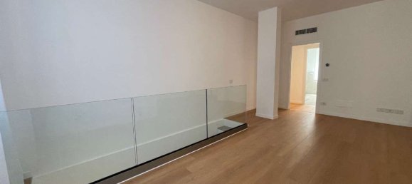 3-Zimmer Wohnung in Milan, Italy, Nr. 246407 10