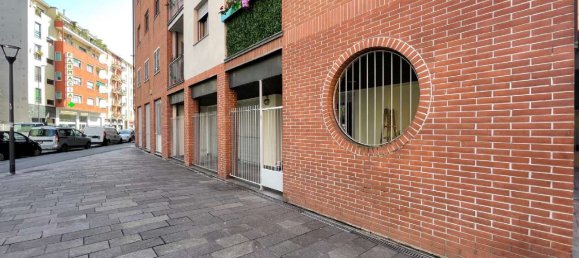 3-Zimmer Wohnung in Milan, Italy, Nr. 246407 2