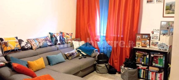 Apartamento T2 em Poggibonsi, Italy N.º 196679 3
