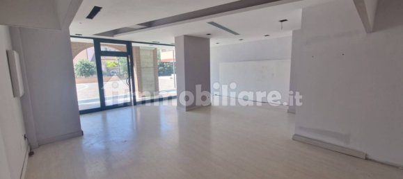 2 rooms Commercial property in Bastia Umbra, Italy No. 134022 6