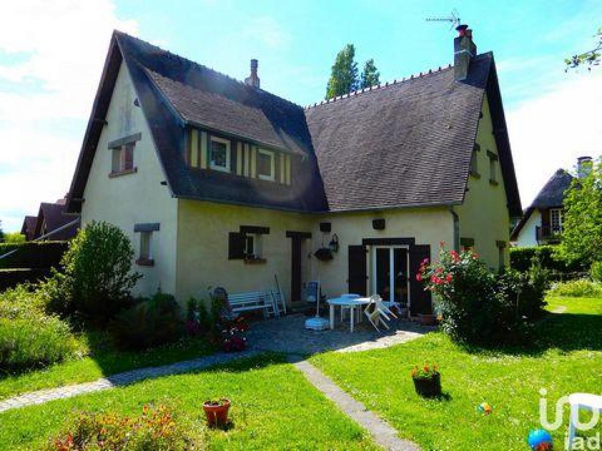 Casa de 3 dormitorios en Deauville, France No. 29222