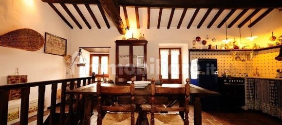 Дом с 8 спальнями в Кортона, Италия № 55652 8