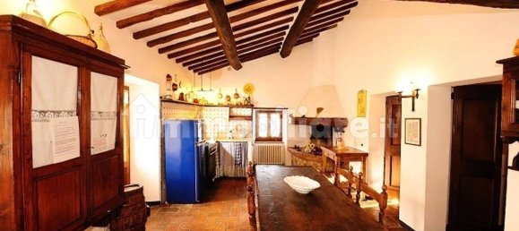 Дом с 8 спальнями в Кортона, Италия № 55652 2