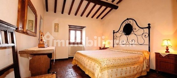 Дом с 8 спальнями в Кортона, Италия № 55652 6