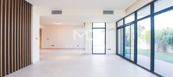 4 bedrooms Villa in Yas Island, UAE No. 47649 4