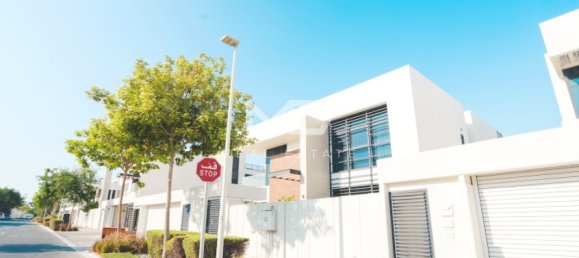 4 bedrooms Villa in Yas Island, UAE No. 47649 49