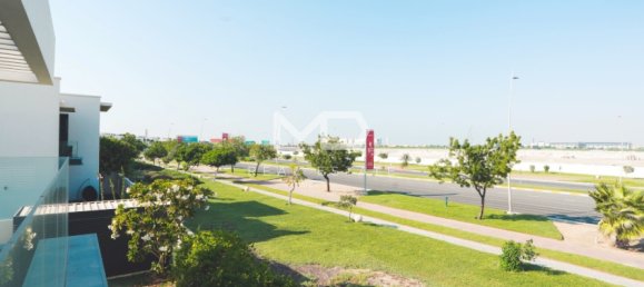 4 bedrooms Villa in Yas Island, UAE No. 47649 39