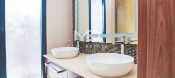 4 bedrooms Villa in Yas Island, UAE No. 47649 34