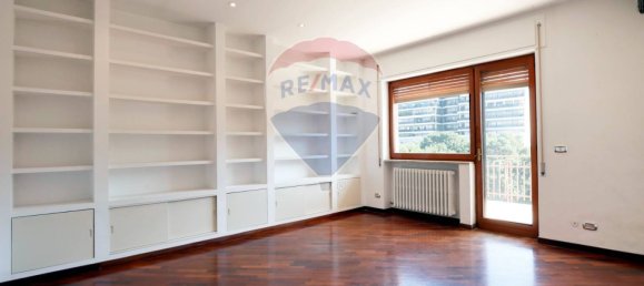 3 Schlafzimmer Wohnung in Bari, Italy, Nr. 43356 26