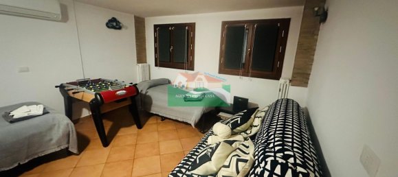 Дом с 6 комнатами в Равенна, Италия № 280410 29