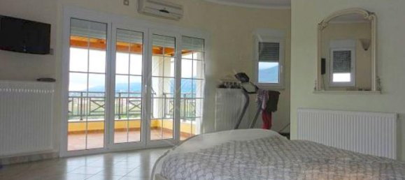 4 bedrooms Commercial property in Zakynthos, Greece No. 583 12