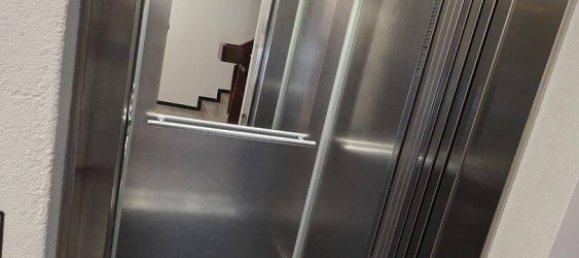 Apartamento de 3 habitaciónes en Furth, Germany No. 263257 5