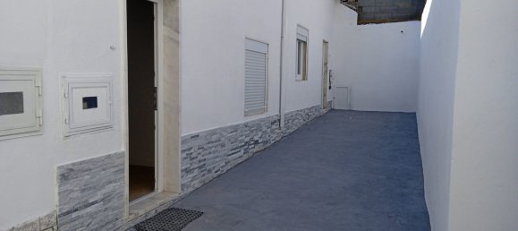 9 bedrooms House in Lisbon, Portugal No. 135025 5