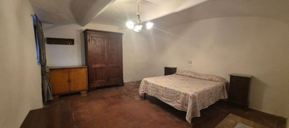 5 rooms Apartment in Castelnuovo Berardenga, Italy No. 107632 7