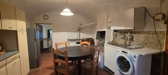5 rooms Apartment in Castelnuovo Berardenga, Italy No. 107632 2