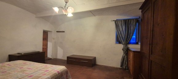5 rooms Apartment in Castelnuovo Berardenga, Italy No. 107632 8
