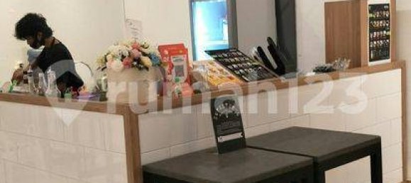 270m² Shop in Tangerang City, Indonesia No. 1429 3