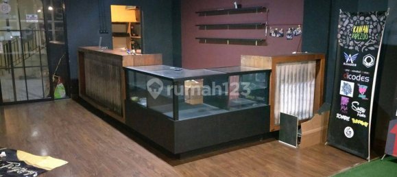 270m² Shop in Tangerang City, Indonesia No. 1429 31